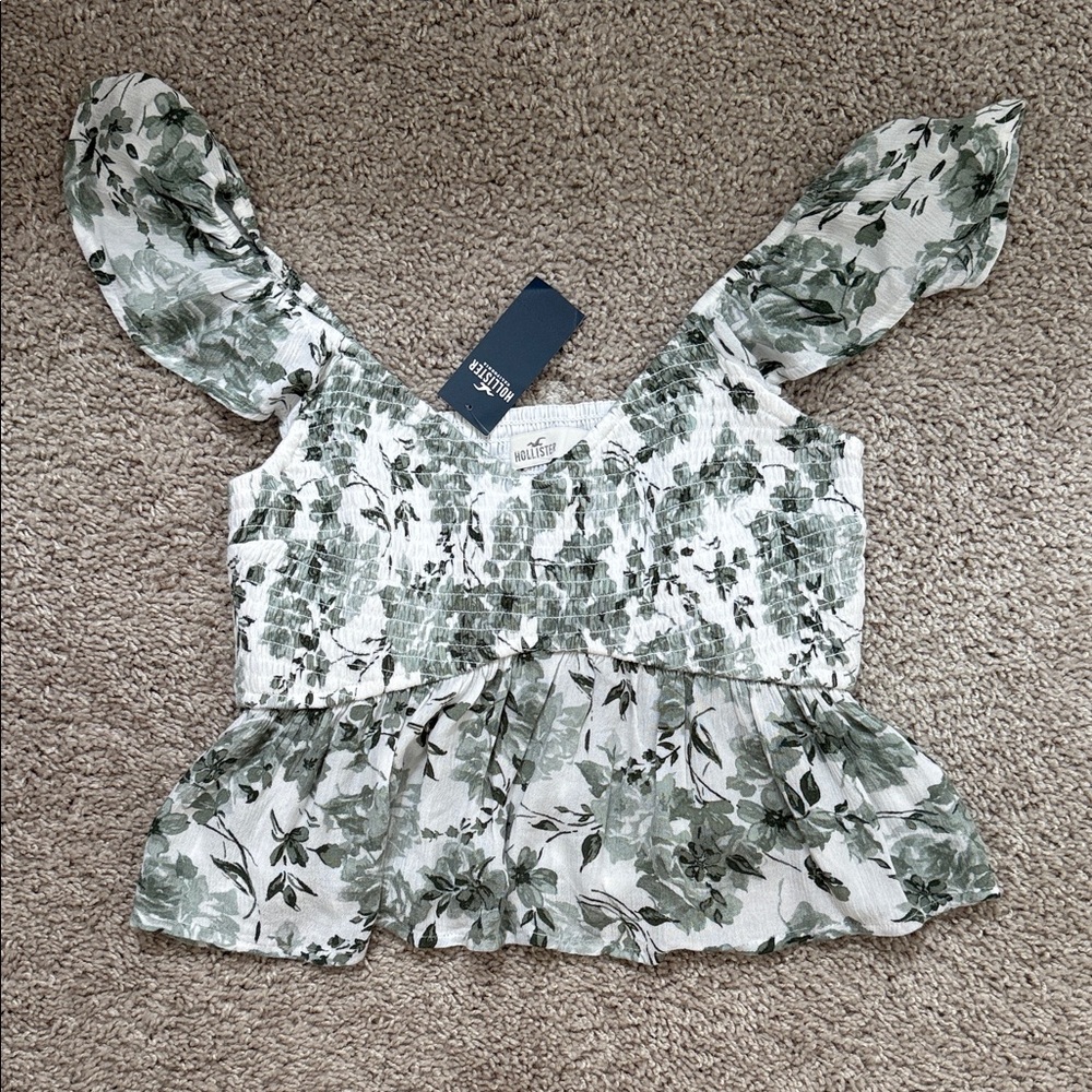 Hollister Green and White Floral Blouse